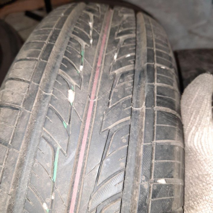 Покрышки лето 2 шт cordiant road runner 175/65r14