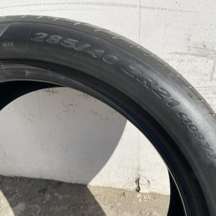 Pirelli P-Zero 285/40 R21 1шт