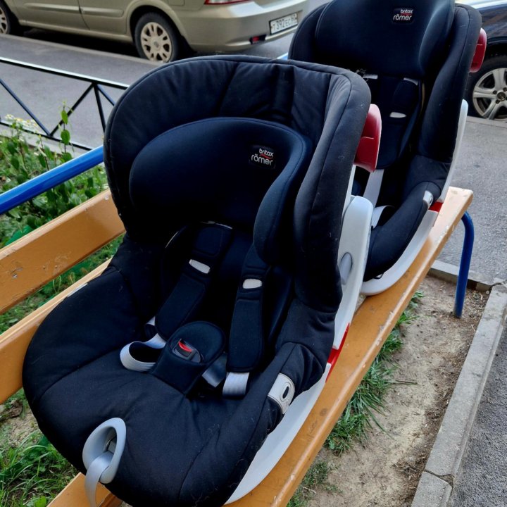 Детские автокресла Britax Romer King 2 (2 шт)