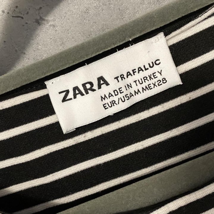 Платье Zara