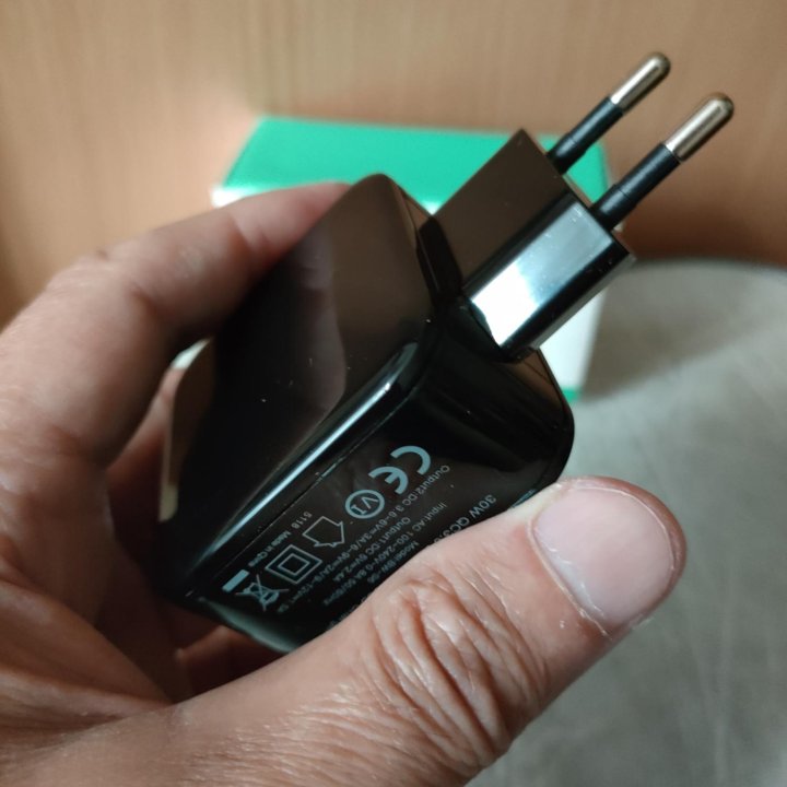 Зарядное BlitzWolf 30w QC 3.0