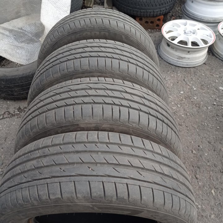 205/60 R16 Laufenn S FIT EQ+