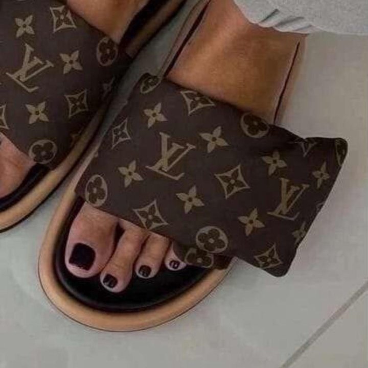 Шлепки, сабо, 36, Louis Vuitton