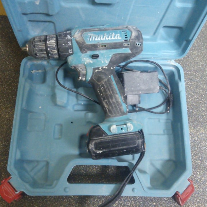 Шуруповерт Makita 18v