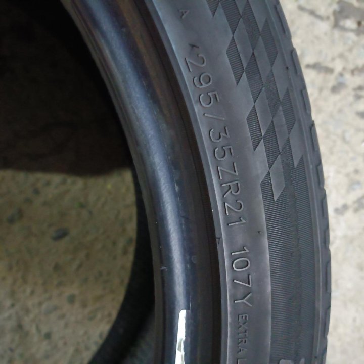 295/35R21 RoadX RXMotion U11 (Лот №6655)