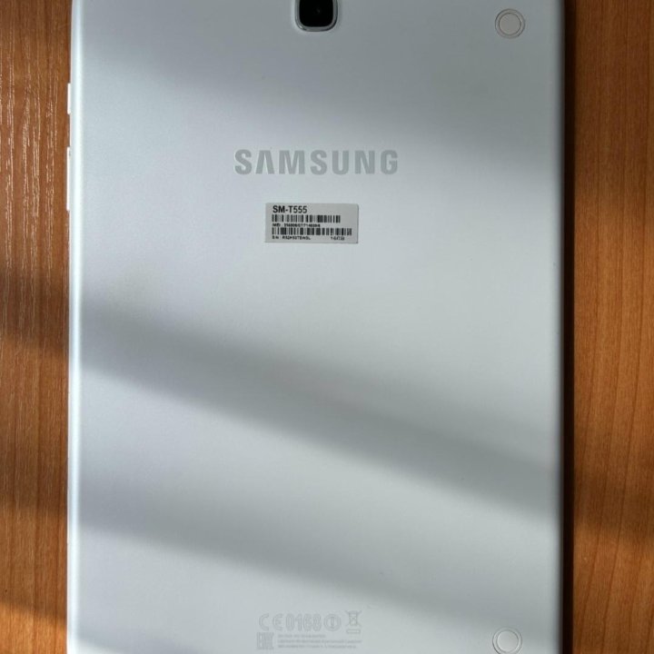 Планшет Samsung Galaxy Tab A (2016)