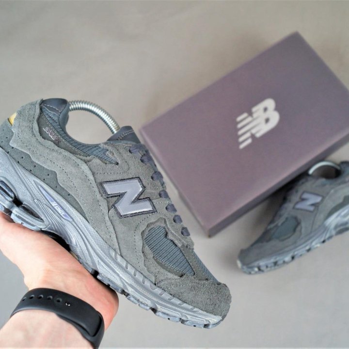 Кроссовки New Balance 2002R