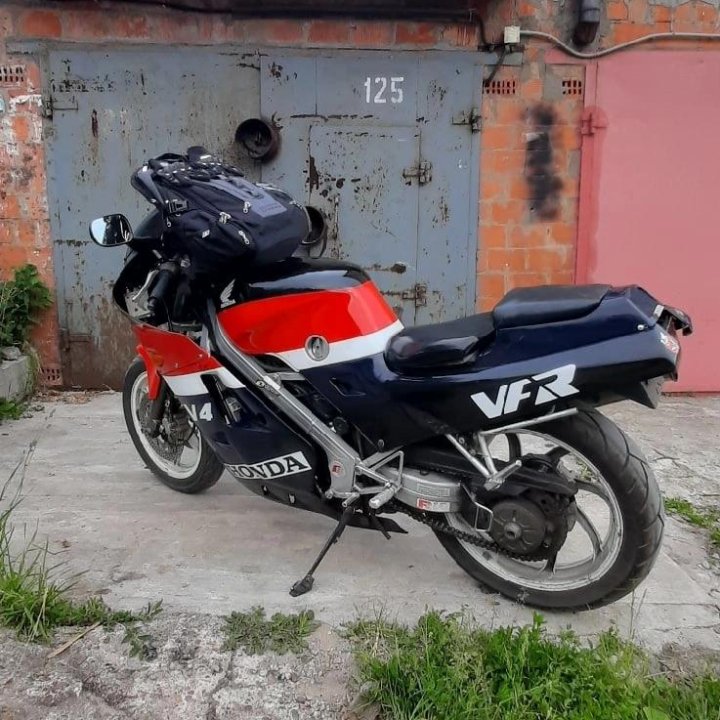 Honda VFR 400R