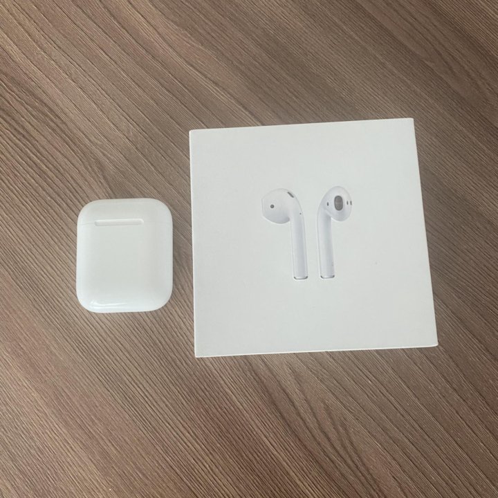 Наушники AirPods