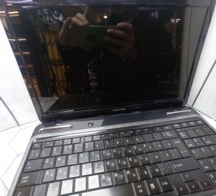 15.6 Ноутбук Toshiba SATELLITE L755D A6/4gb