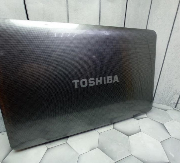 15.6 Ноутбук Toshiba SATELLITE L755D A6/4gb