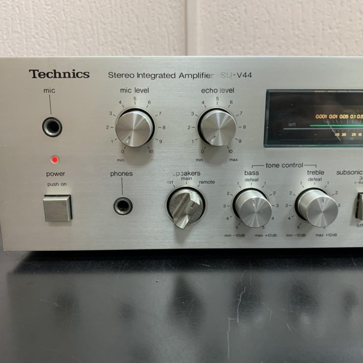 Усилитель Technics SU-V44