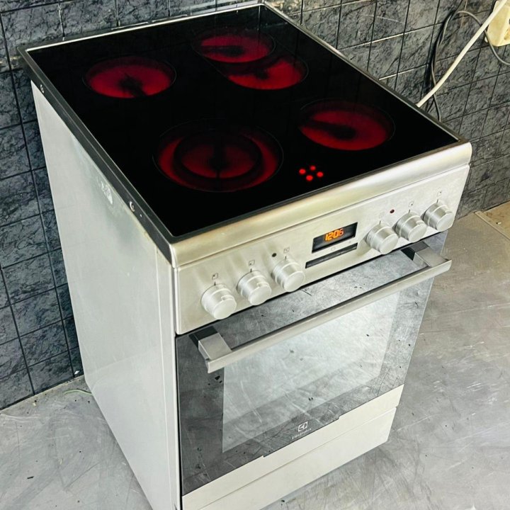 Плита электрическая Electrolux EKC 545020X