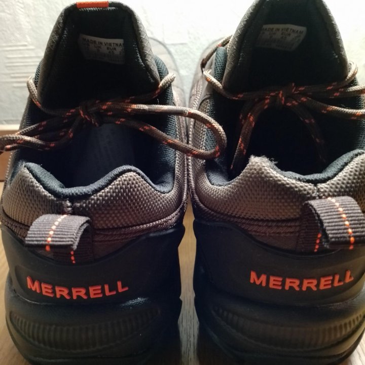 КроссовкиMerrell