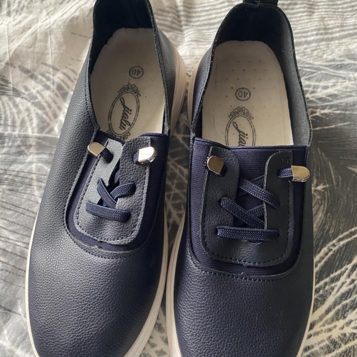 Полуботинки