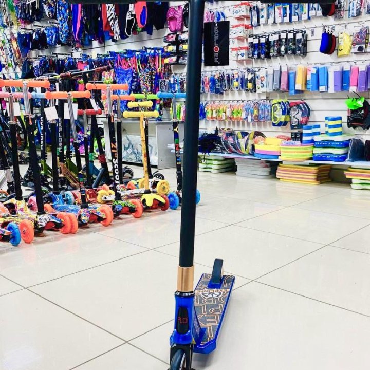 Трюковый самокат Explore BOOGER DELUXE HD