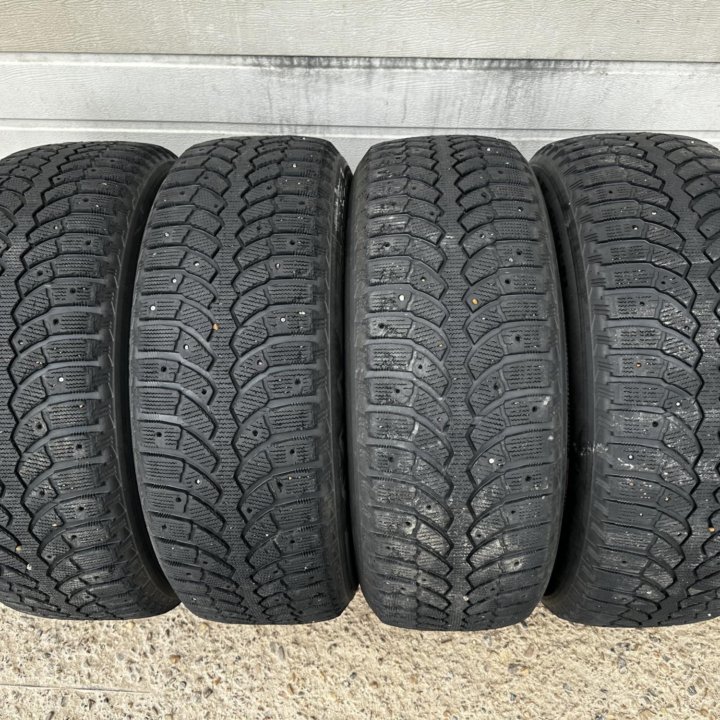 Зимняя резина R18 255/60 Bridgestone (4 шт.)