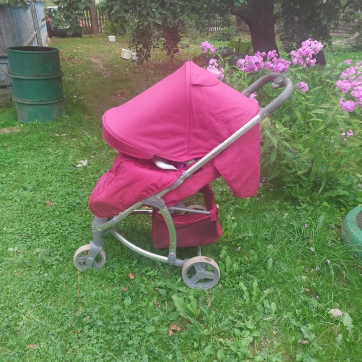 Прогулочная коляска