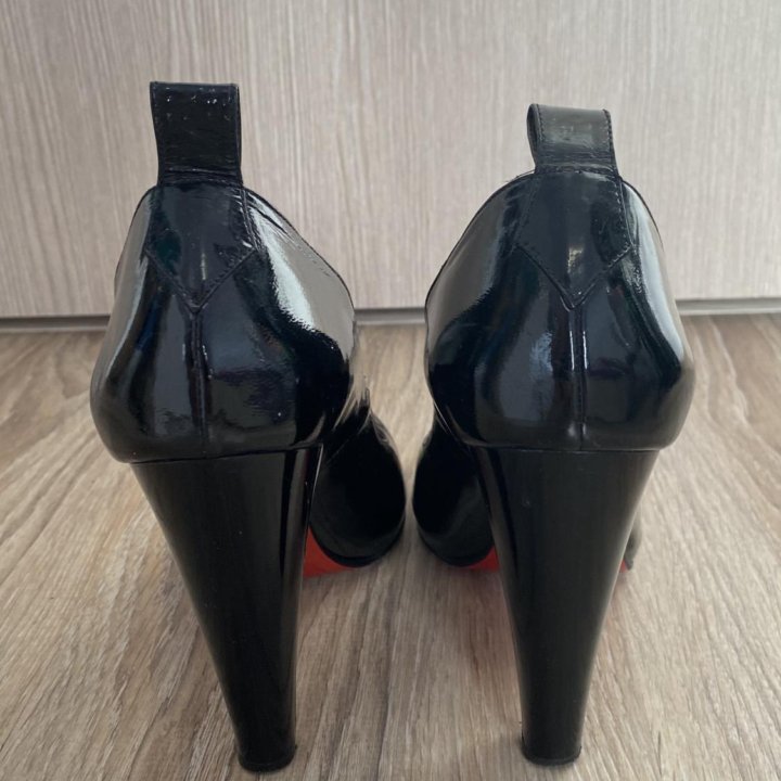 Туфли черные marco pini 39