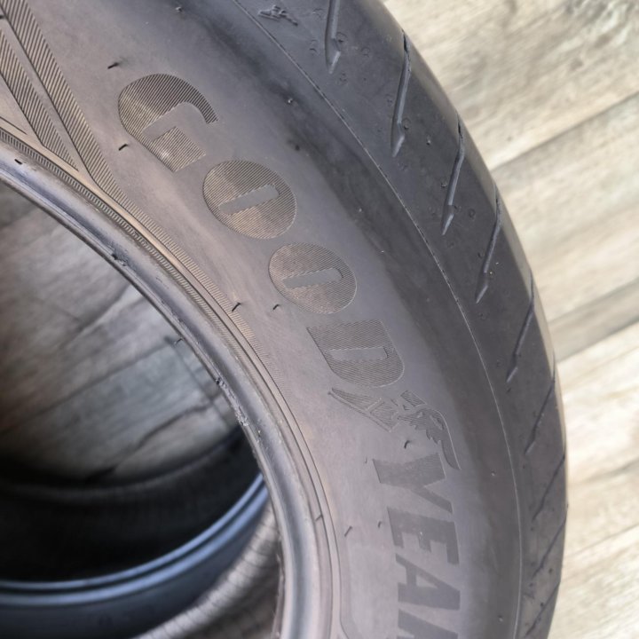 235/60/18, Goodyear Eagle F1, 2 шт