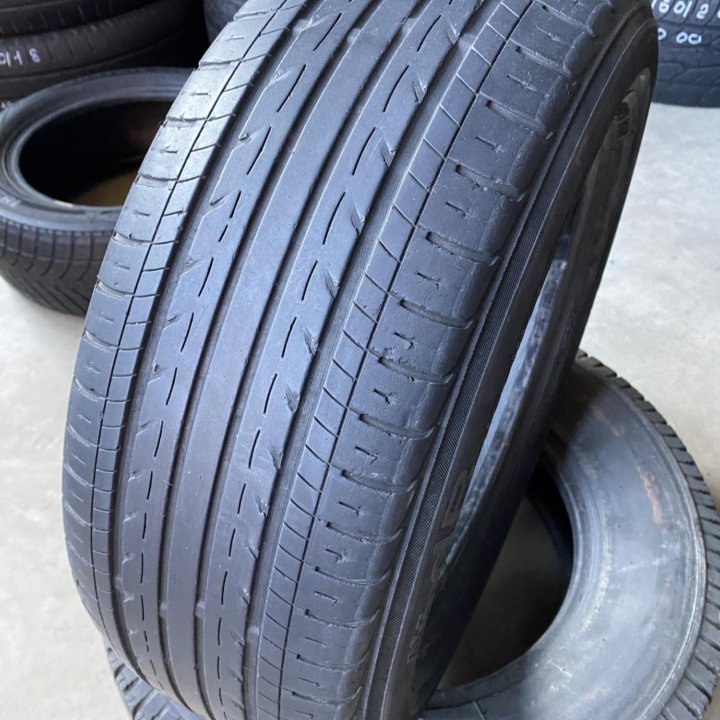 205/60 R15 Yokohama AVS dB decibel V550