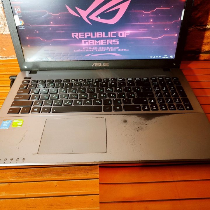 Asus X550C - Pentium\ 4 Озу \GeForce GT 720M 2 GB\