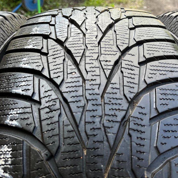 Зима Kumho Wintercraft Ice WS51 235/65 R17 108T