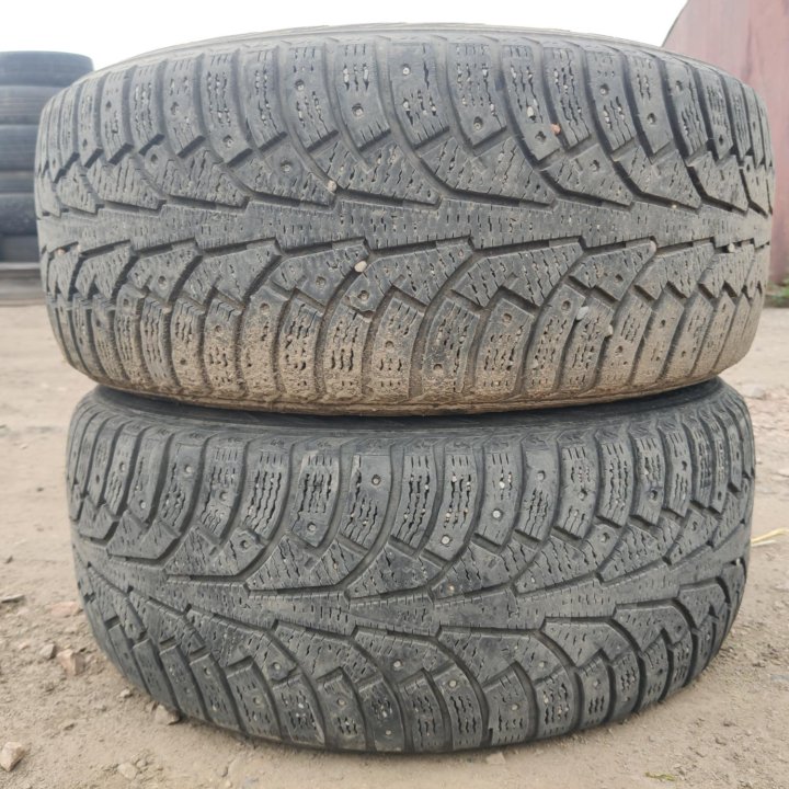 Nokian hakkapeliitta 5 225/50/17