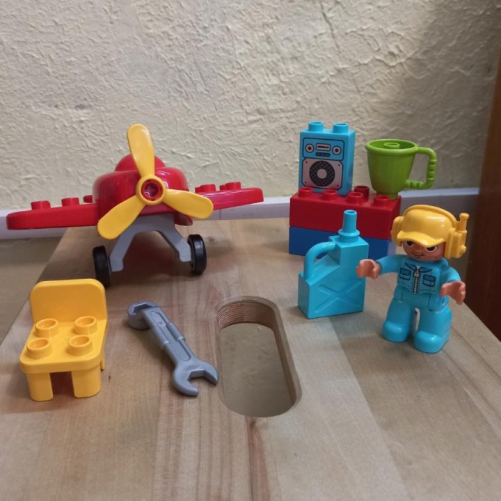 Лего Дупло, Пилот