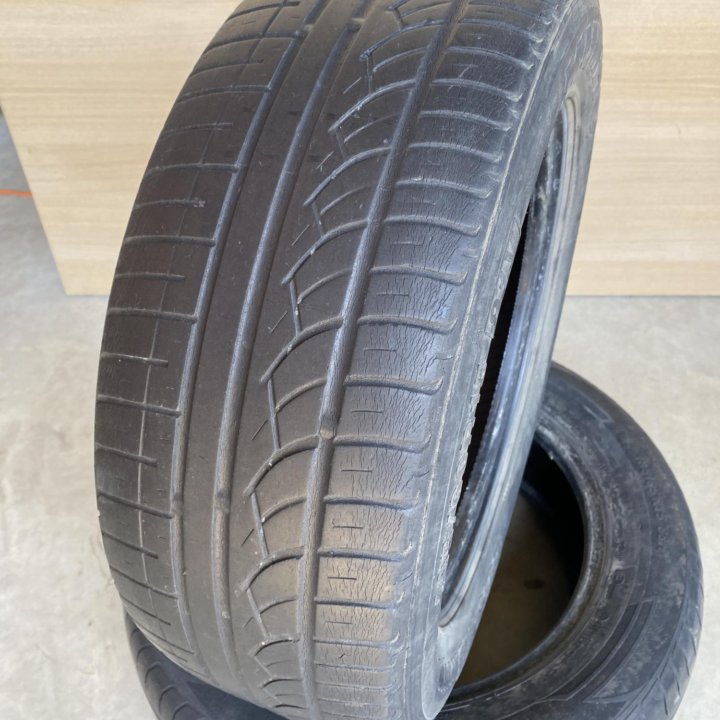 205/60 R15 Kumho Ecsta KH11