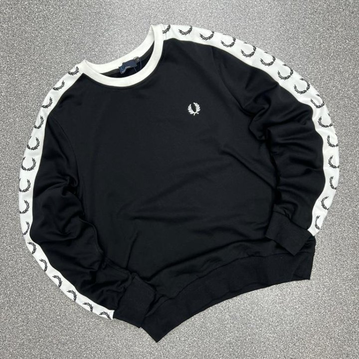 СВИТШОТ FRED PERRY