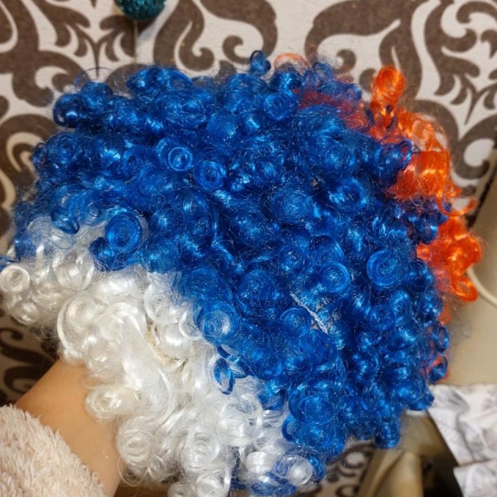 Парик триколор