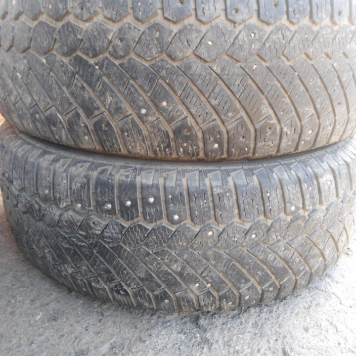 235 /65 R17