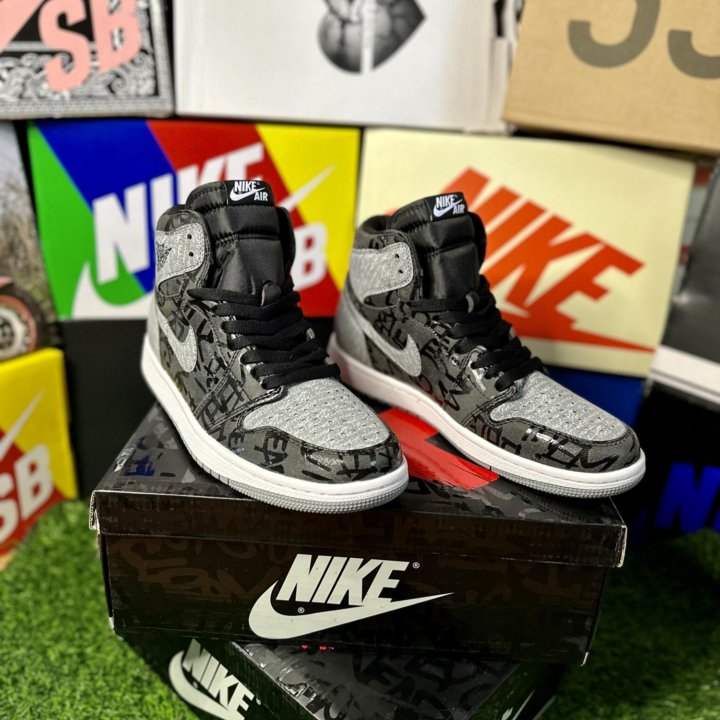 Кроссовки Nike Air Jordan 1 High Rebellionair