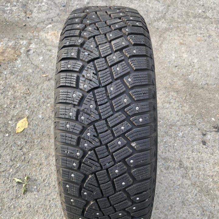 215/65 R17 шина зимняя Континенталь 1шт