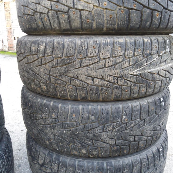 225 /65 R17