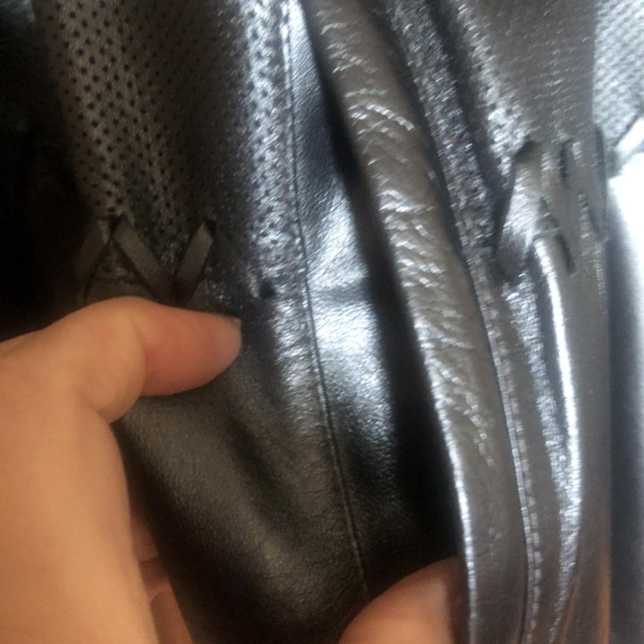 Кожаная куртка