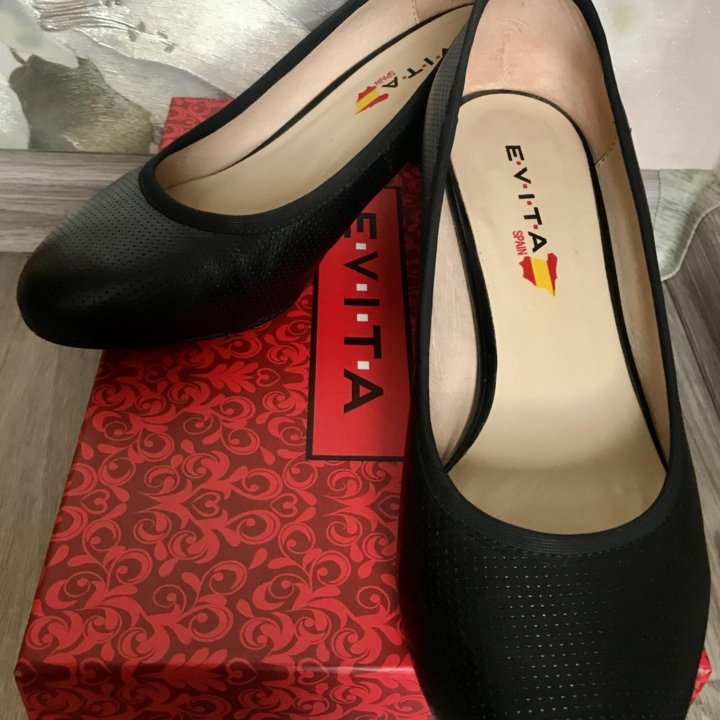 Кожаные туфли Evita (36)