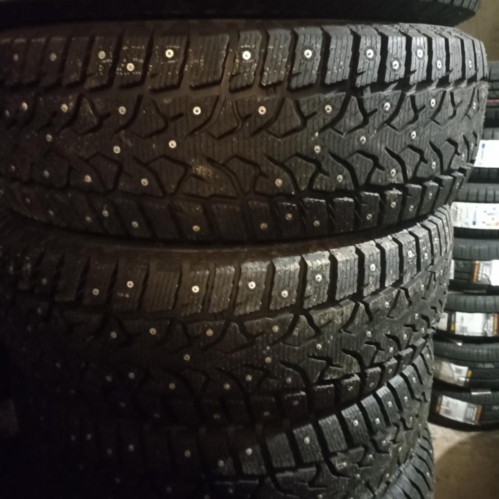 Зимняя резина 225/65 R-17 