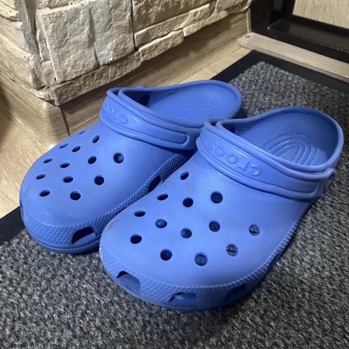 Crocs