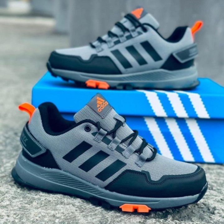 Кроссовки Adidas terrex