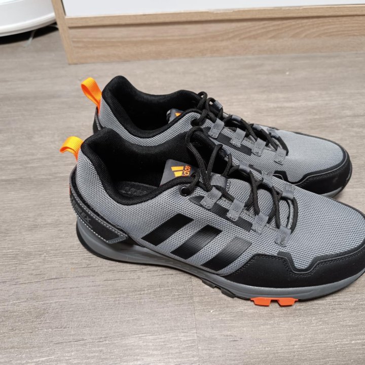 Кроссовки Adidas terrex