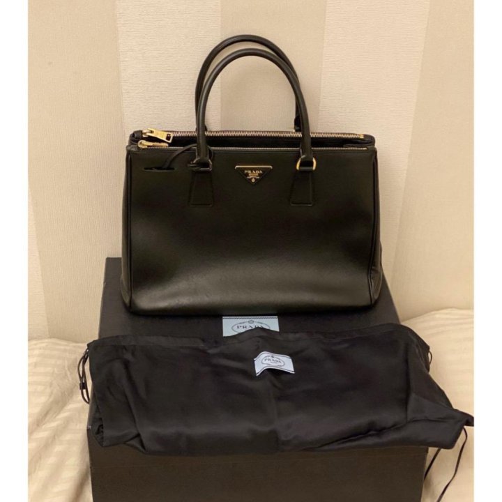 Сумка Prada модель Galleria