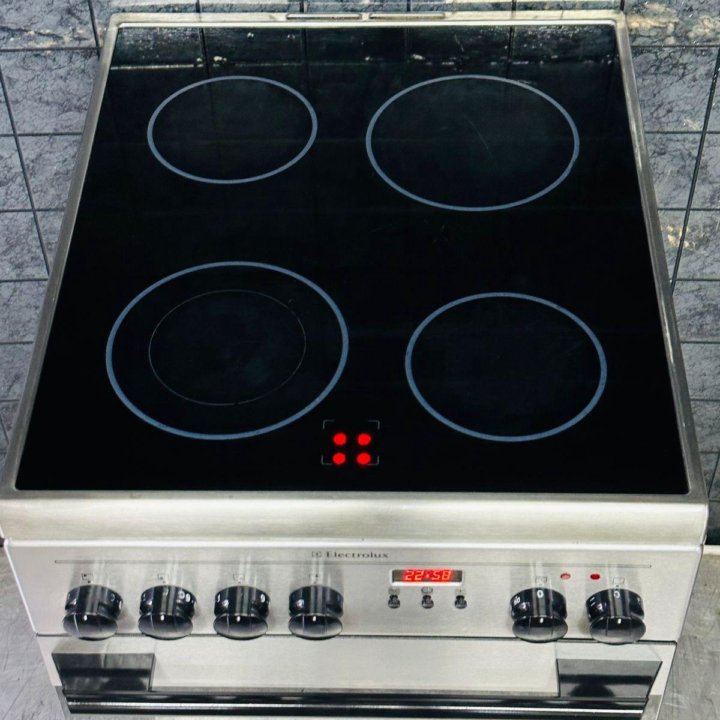 Плита электрическая Electrolux EKC 513516X