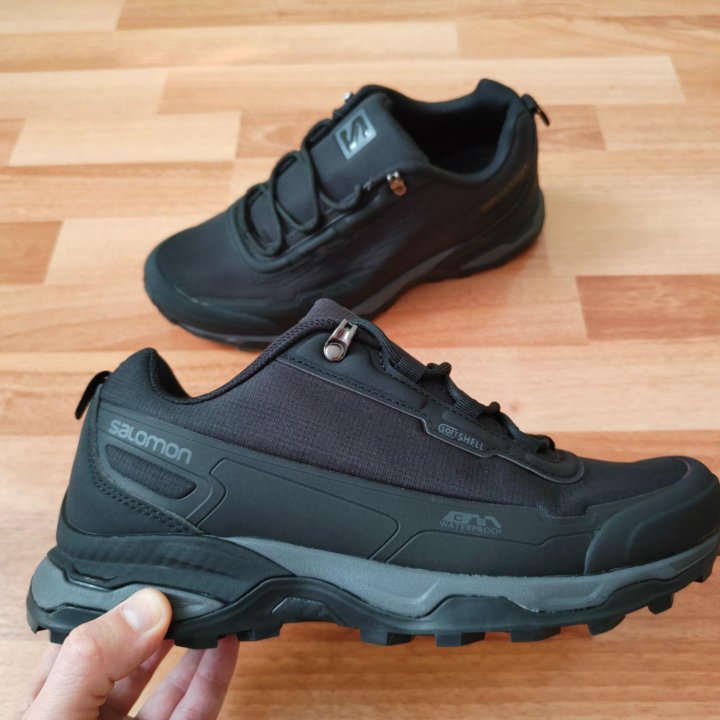 Кроссовки мужские демисезонные Salomon. 45-46 разм