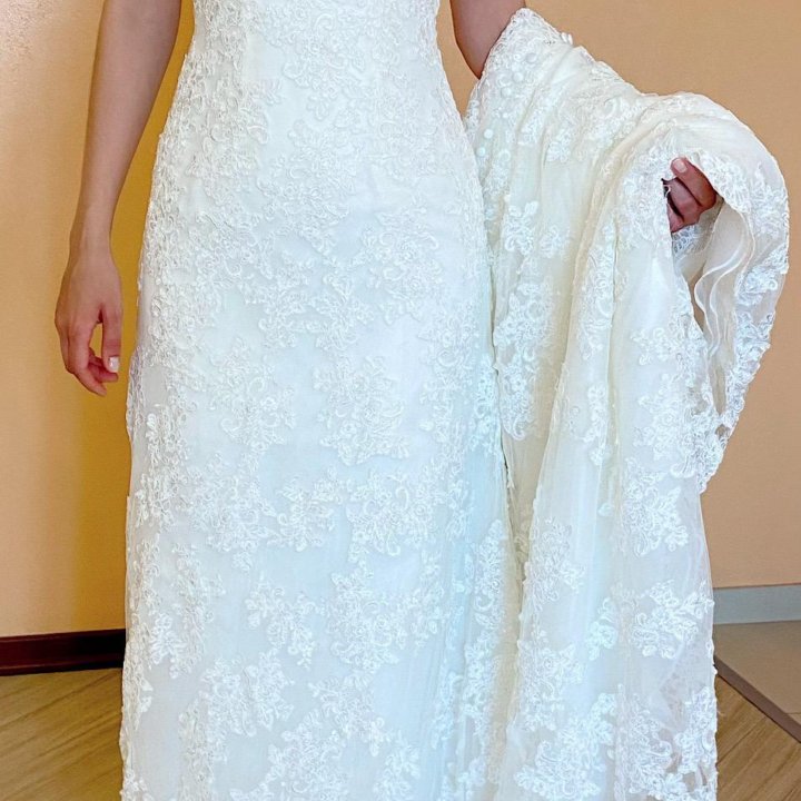 Свадебное платье