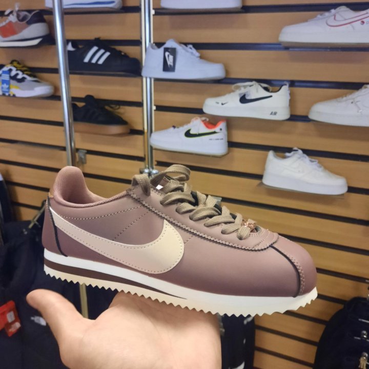 Nike Cortez