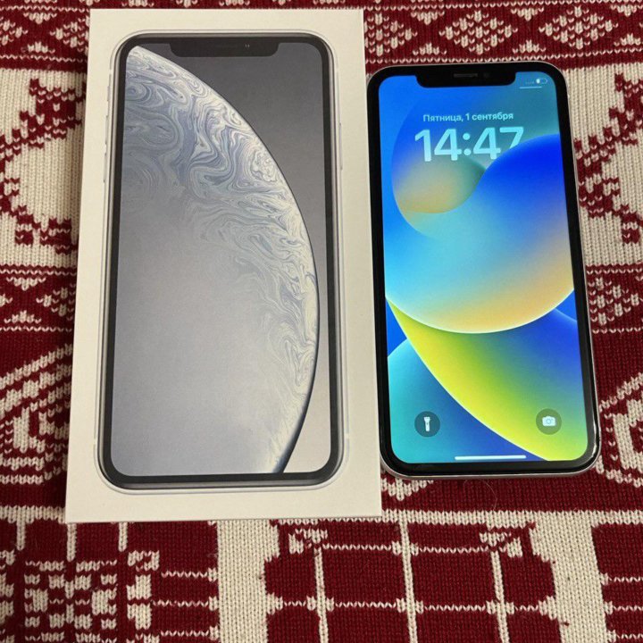 iPhone XR 128 White