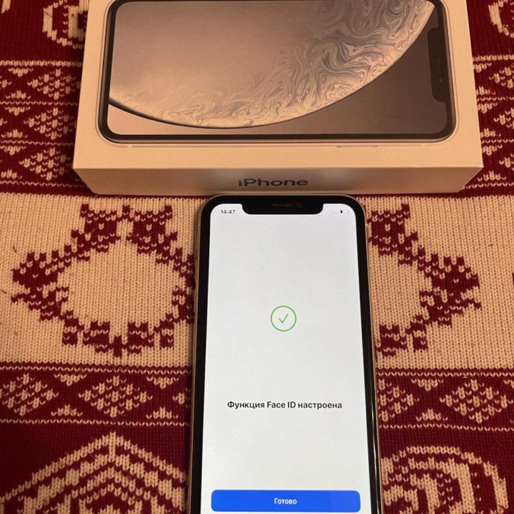 iPhone XR 128 White