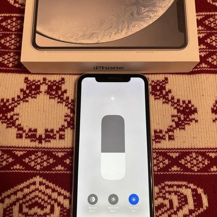 iPhone XR 128 White